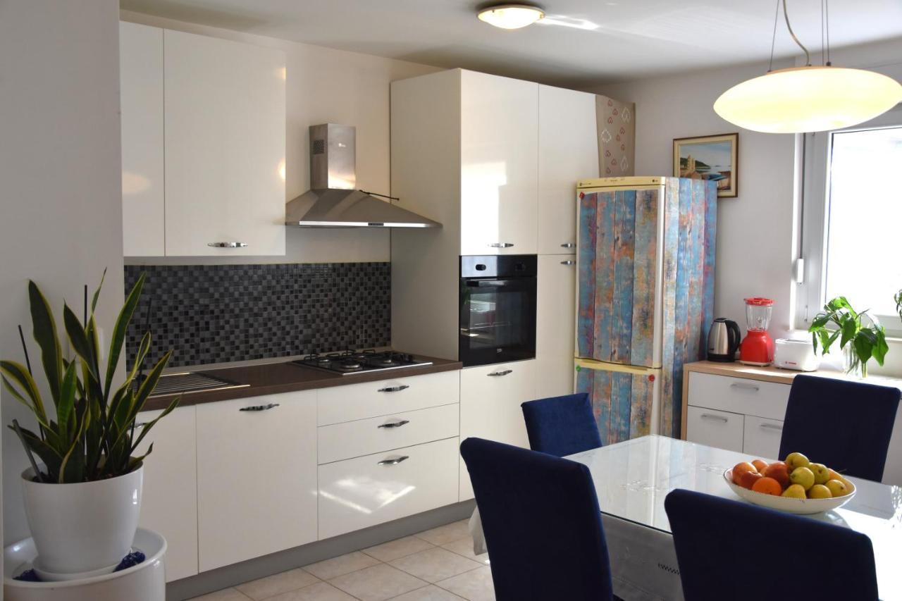 Apartment Bulimbasic Split Eksteriør billede